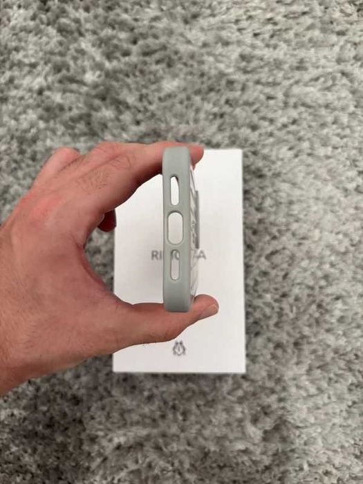 Capa Rimowa cinzenta (iPhone 15 Pro)