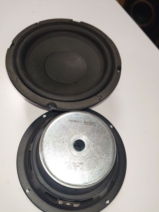 Автомобильные динамики. Мидбасовые 16см Harman Cardon