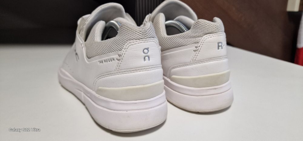 Шкіряні кросівки On cloud 43 розмір