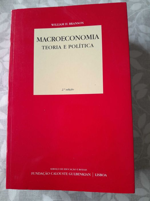 Macroeconomia : Teoria e política