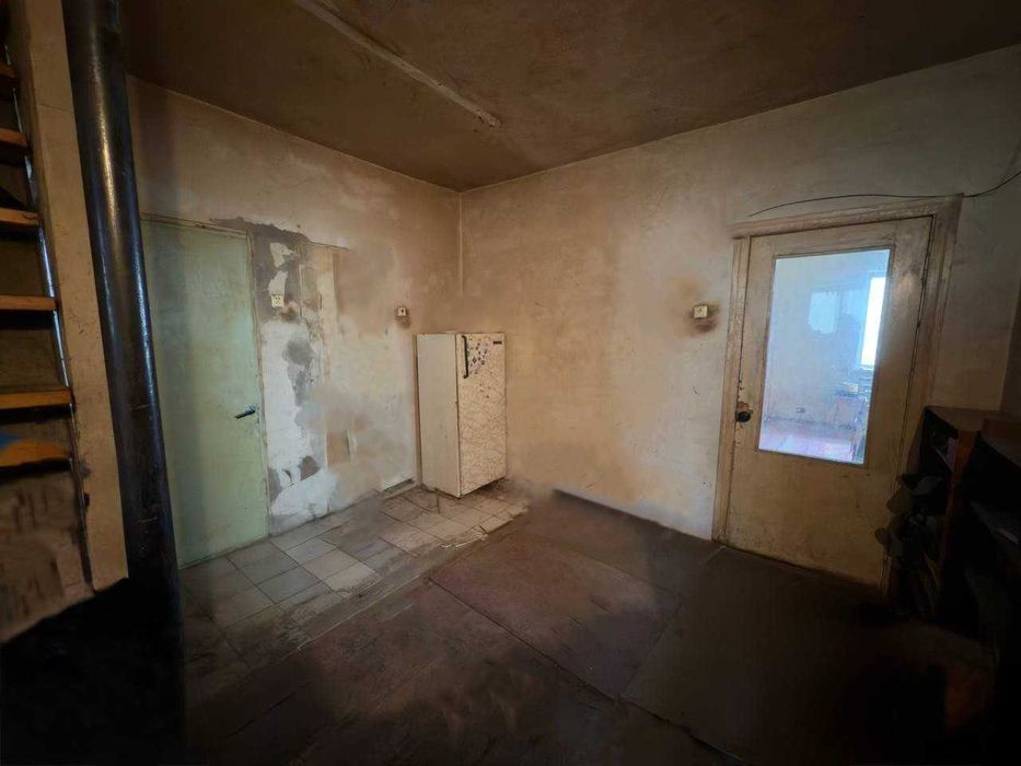 Продаж цегляного будинку 160м². 5 кімнат. 8сот. Мансарда. Гараж.ID:696