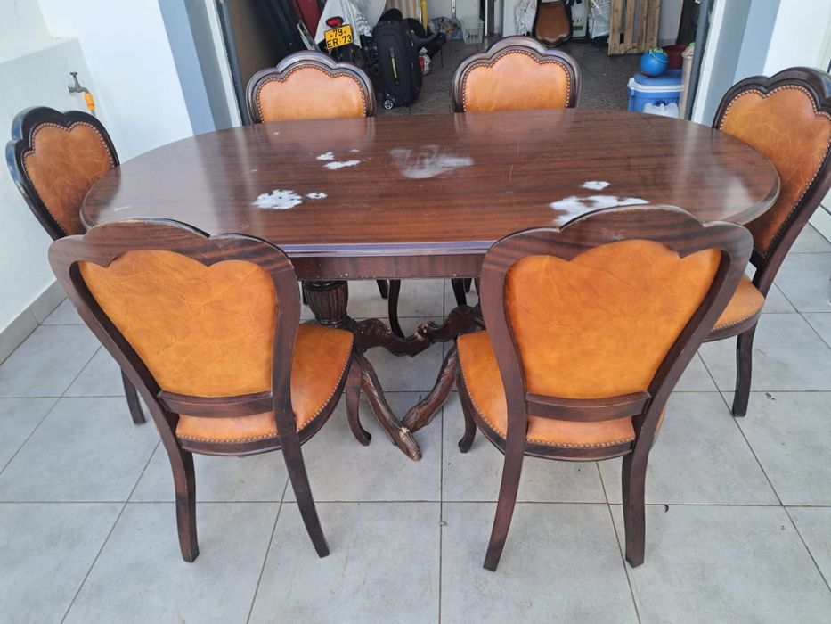 Conjunto Mesa + Cadeiras