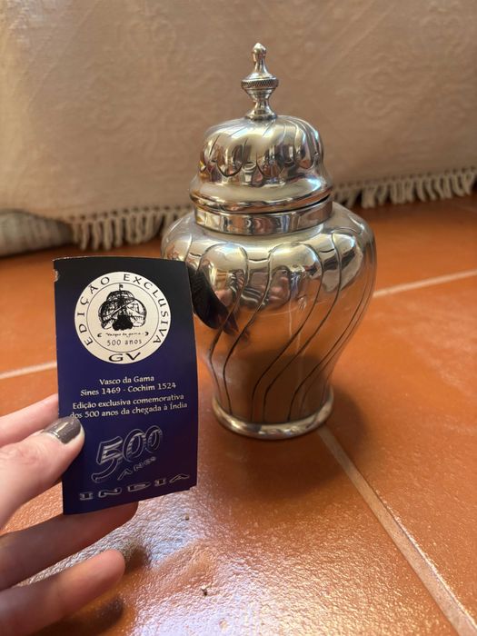 Jarro pequeno 95% estanho - Edição exclusiva 500 anos Índia