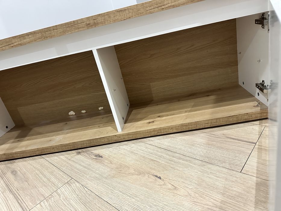 Szafka RTV BRW LAVAL 140 cm – biała – stan dobry