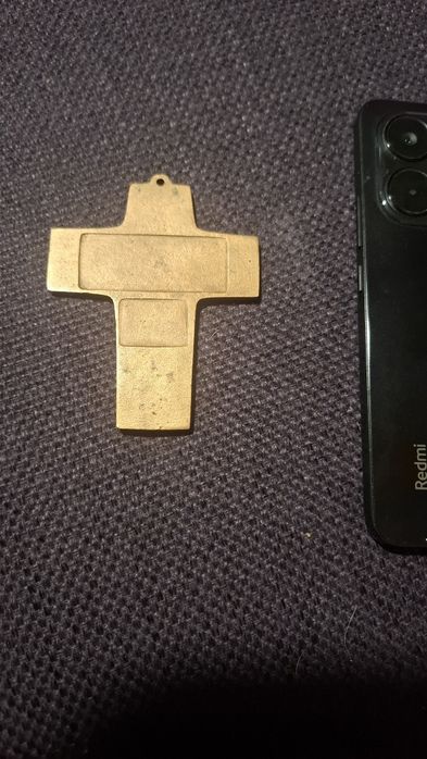 Krzyż, drzewo życia, biżuteria,dewocjonalia