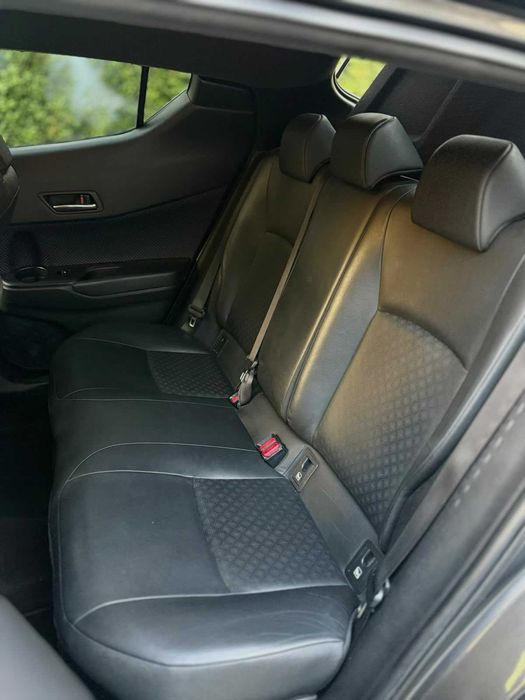 Toyota C-HR 1.8 Hybrid