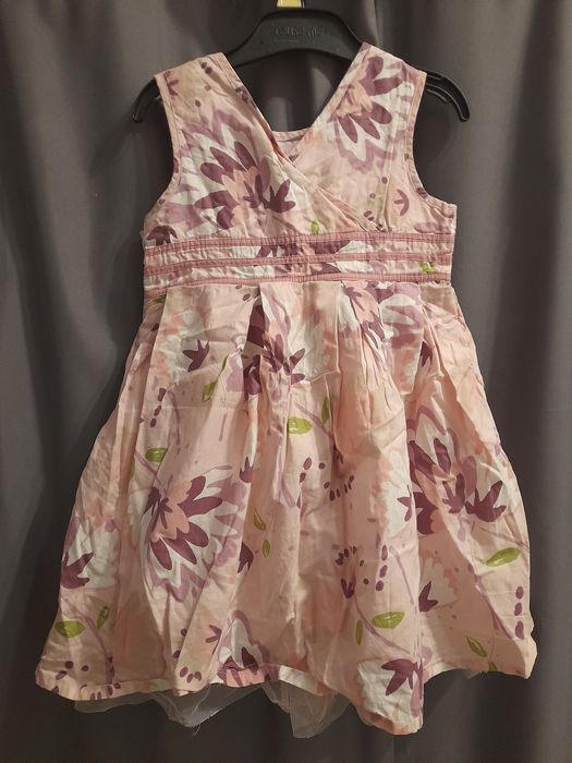 Sprzedam różowa sukieneczke w kwiatki marki next r.98