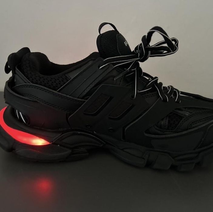 Balenciaga track Led