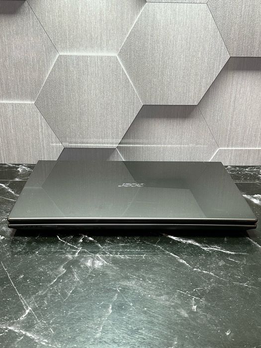 Ігровий Acer Aspire V3-771