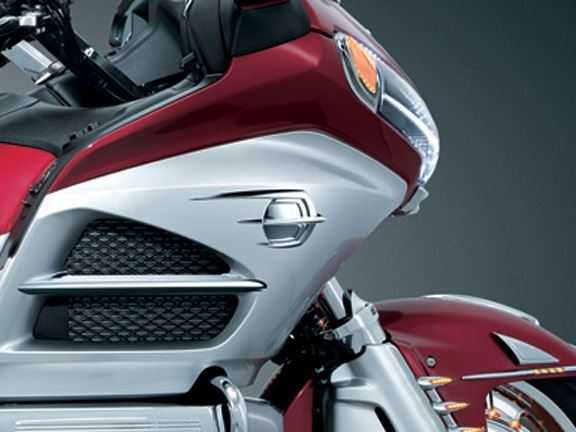 A069 Chromowana Nakładka na znaczek Honda Goldwing GL 1800 |2018+