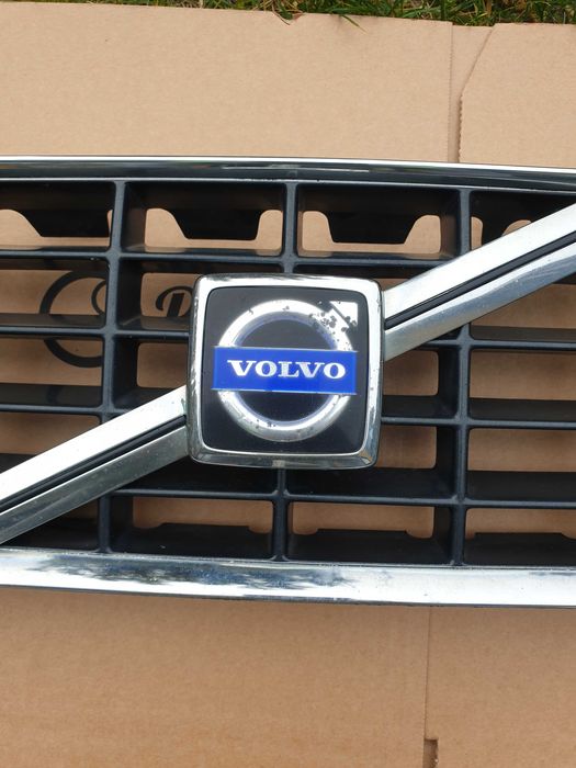 Grill volvo S60 2002 rok