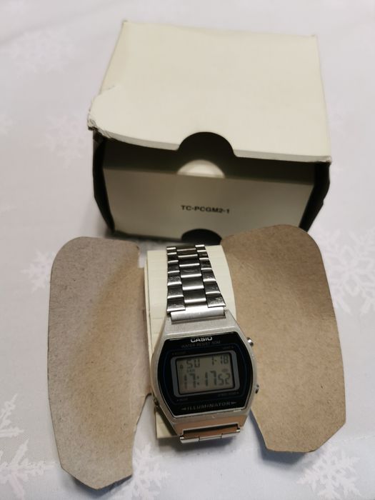 Zegarek CASIO B640W