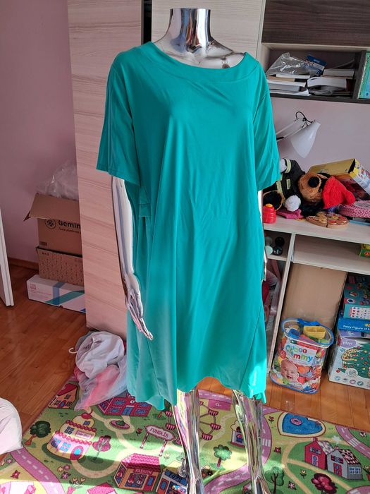 Sukienka damska z krótkim rękawem