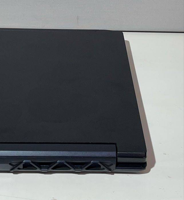 Acer Predator Triton 300 15.6” i7-11800H/32GB/512SSD/RTX3060/FHD 144Hz