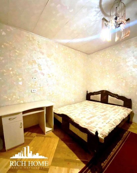 Продаж 3к квартири, Срібнокільська, 14. метро Осокорки - 7 хв.