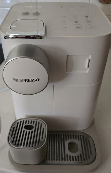 Vendo máquina nespresso  como nova