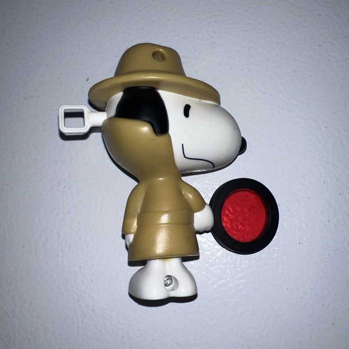 McDonald's Happy Meal Peanuts Snoopy Detective Sherlock Holmes