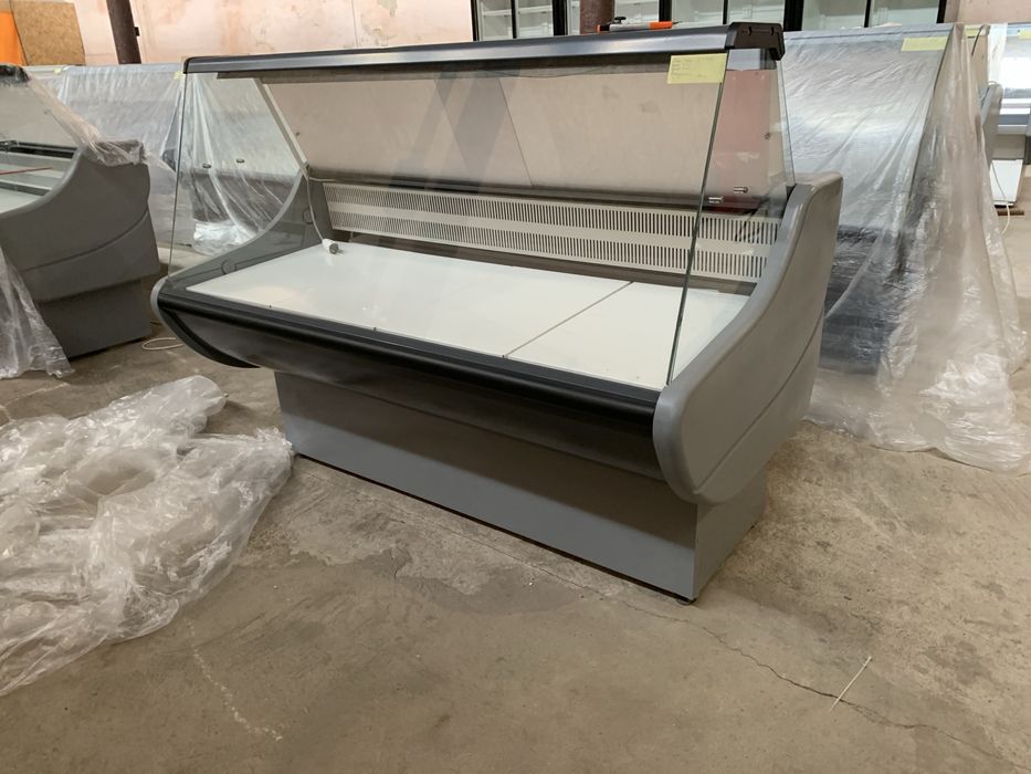 Шторки на витрину, орг стекло под витрину, боковые стекла и лобовые