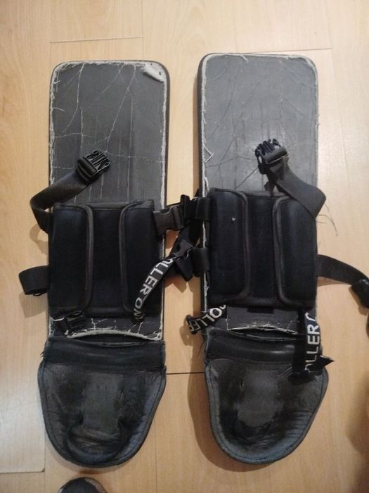 Caneleiras de guarda redes de hóquei em patins