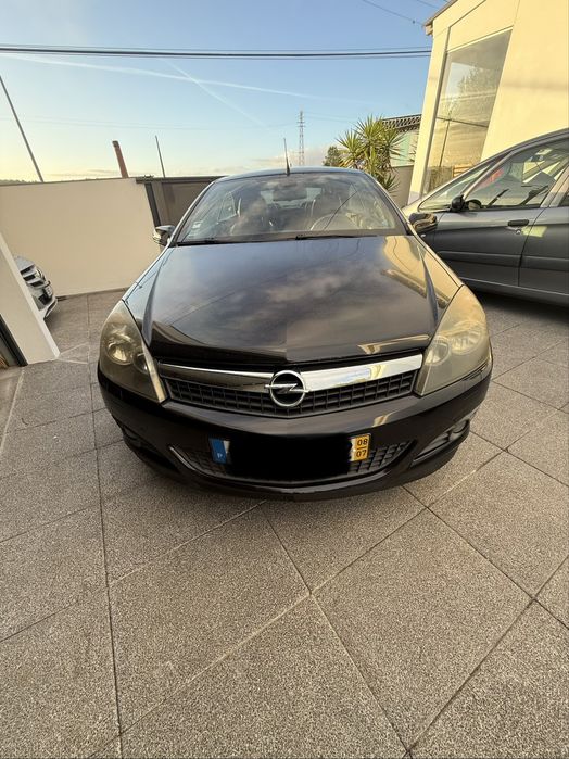 Opel Astra TwinTop 1.9 CDTI (150cv) | Capota 100% Funcional | Estilo e Economia