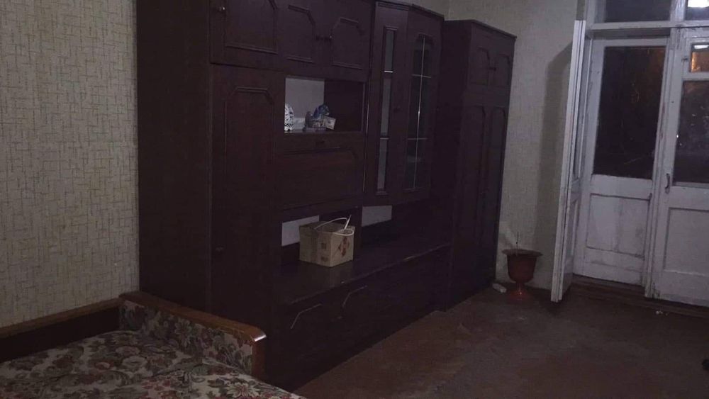 Комната с балконом в сталинке