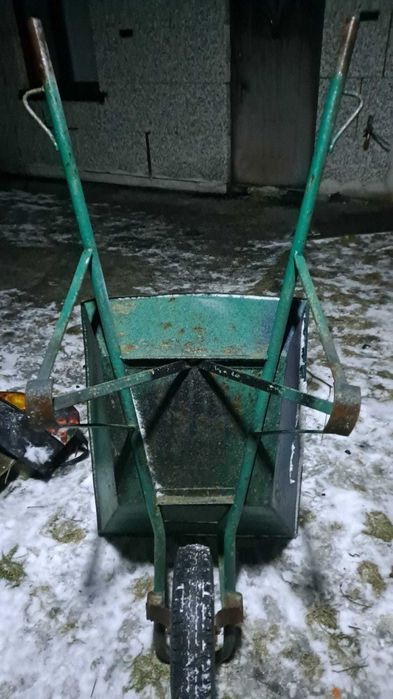 Taczki ogrodowe duże