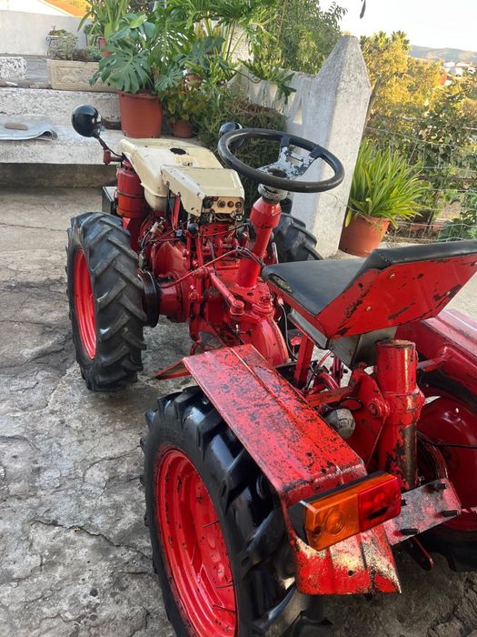Trator Pascoal 21cv 4x4
