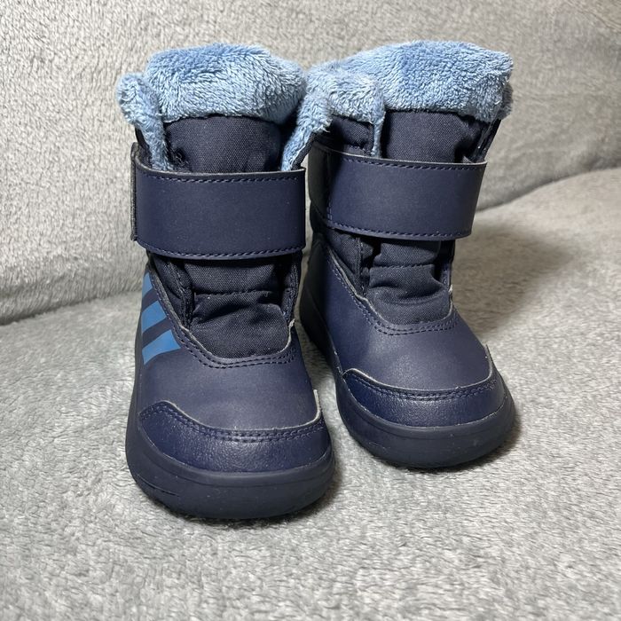 Зимние ботинки адидас 13,5 см стелька размер 21 adidas