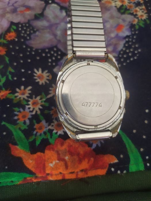 Продам часы Слава