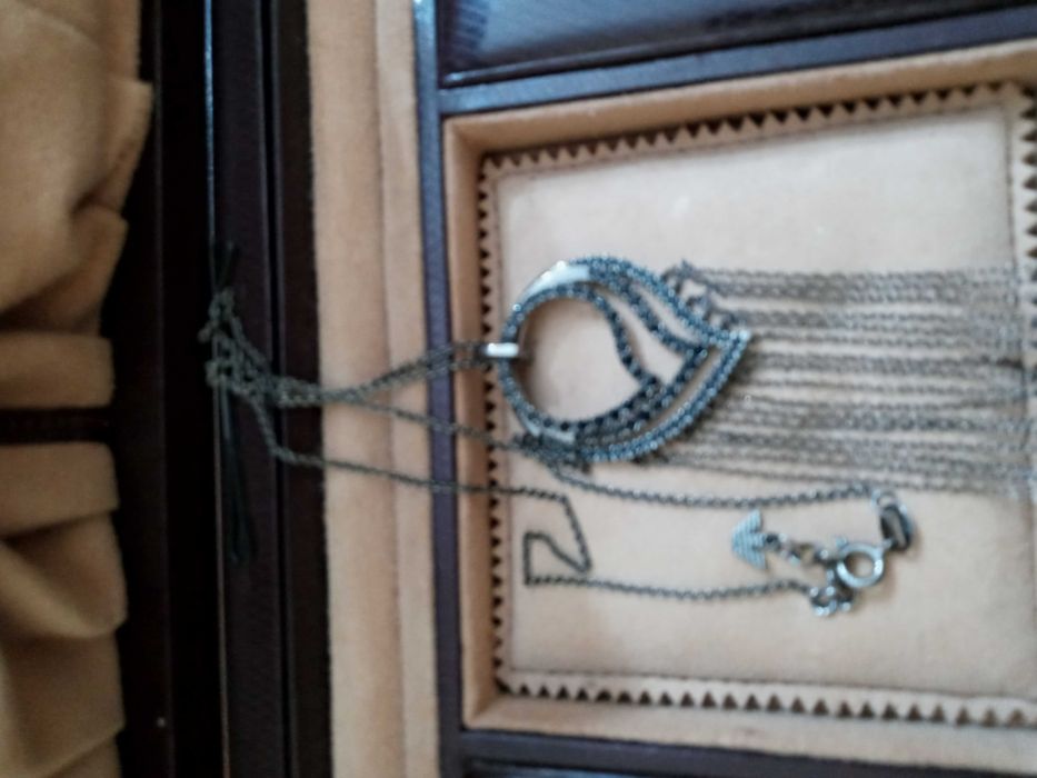 Conj fio e brincos emporio armani pedras negras