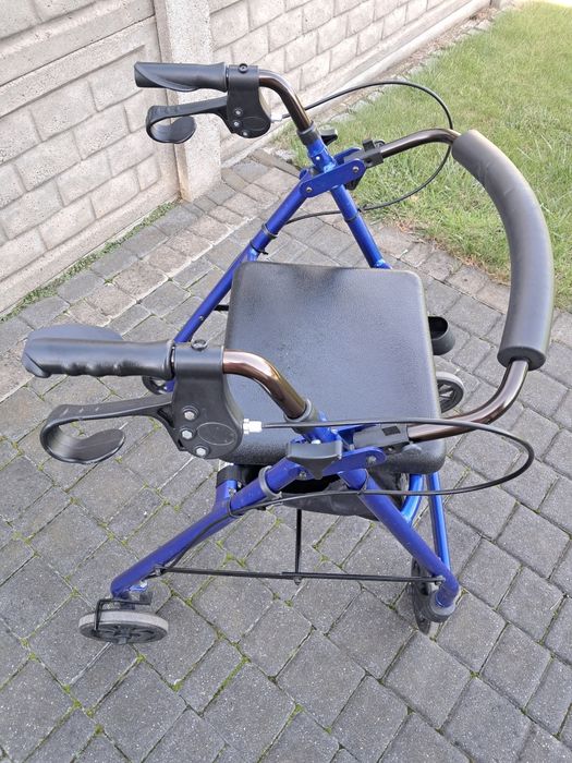 Wózek do chodzenia inwalizdki