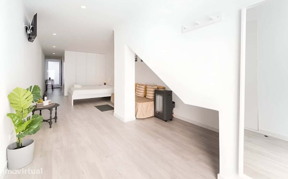 Spacious studio in Porto