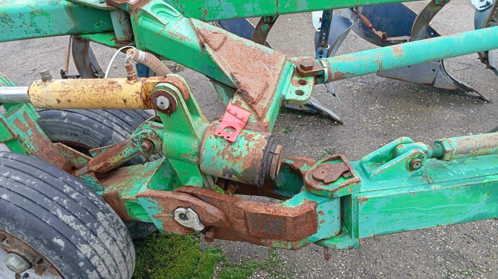 Плуг оборотний ПОН-7-40+1