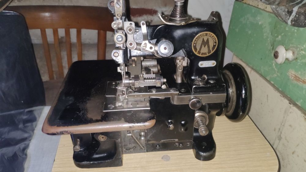 maszyna do szycia,overlock Mauser Spezial