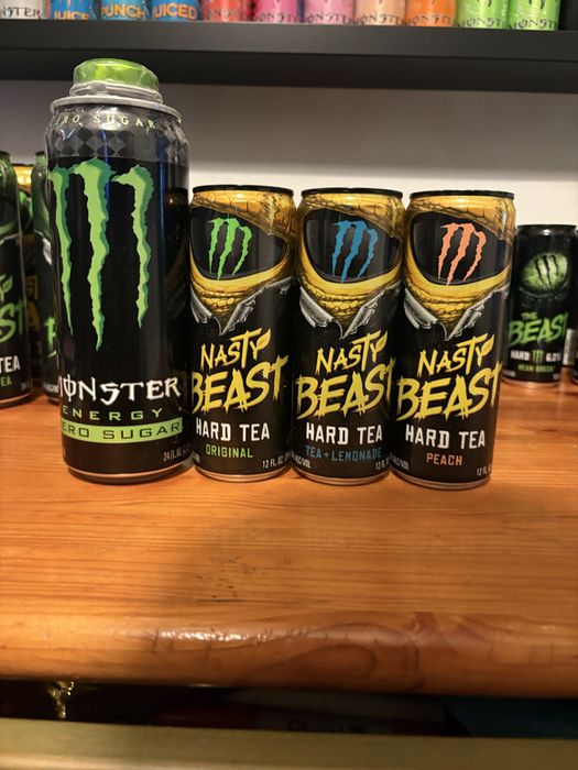 Latas de coleção Monster Energy