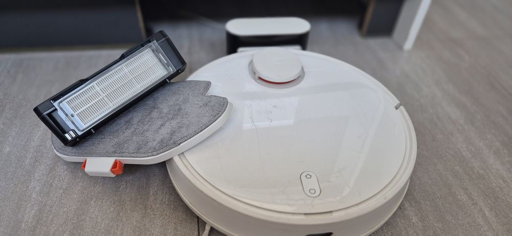 Mi Robot Vacuum-Mop Pro