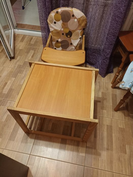 Віддам стілець-трансформер для дитини