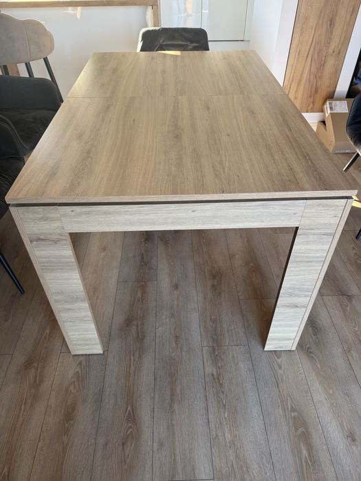 Stól rozkładany do salonu/jadalni