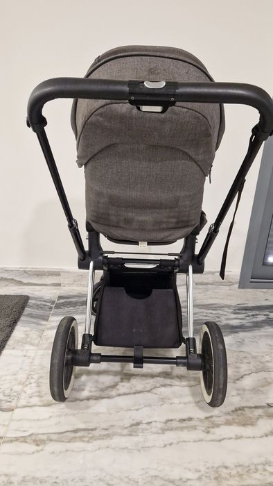 Conjunto CYBEX Priam carro passeio + ovo + isofix carro