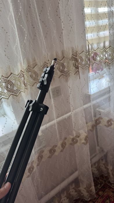 Штатив для телефону