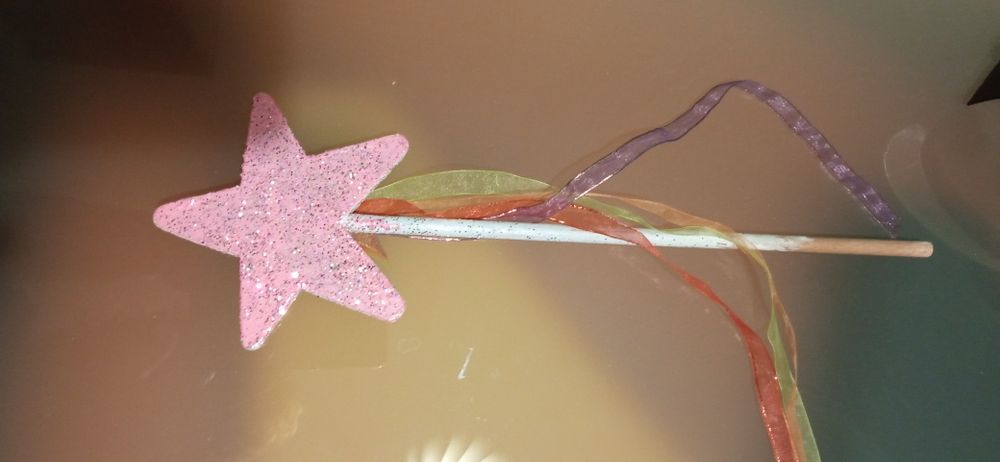 Varinha mágica em madeira rosa