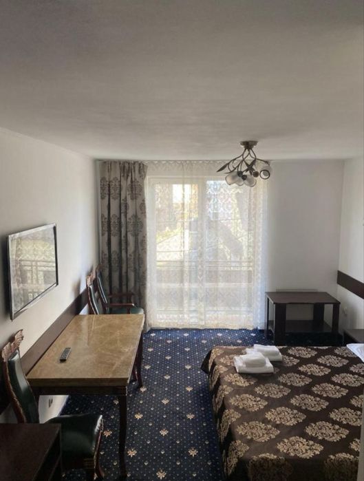 Продаж Готелю на Івасюка,оренда приміщення,діючий бізнес,приміщення