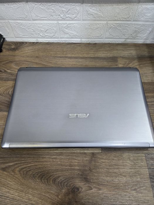 Ігровий ноутбук Asus 17.3 дюйми 16 озу 2 диски