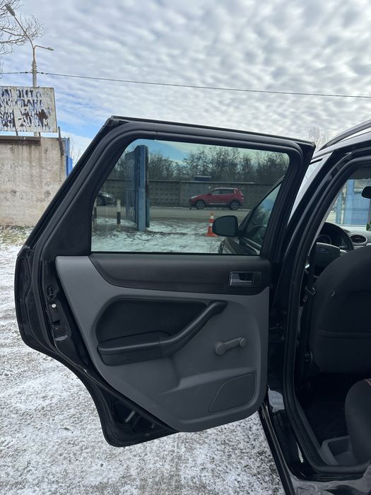 Ford Focus 2008 рік 1,6 бензин