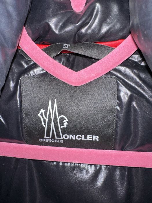 Жилетка MONCLER оригинал