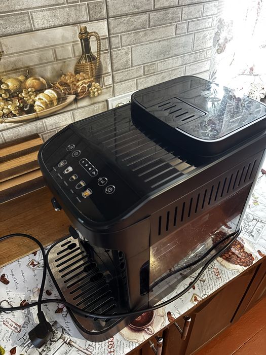 Кавоварка Delonghi Magnifica Evo 2022р