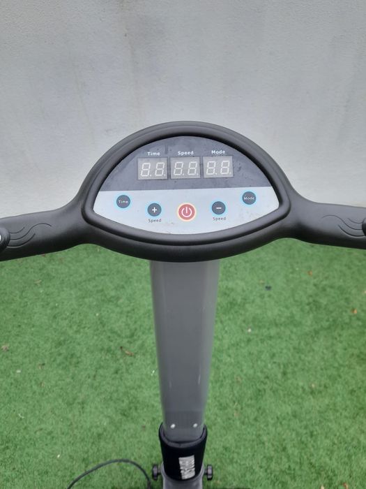 Vibrating Platform64309724234370123