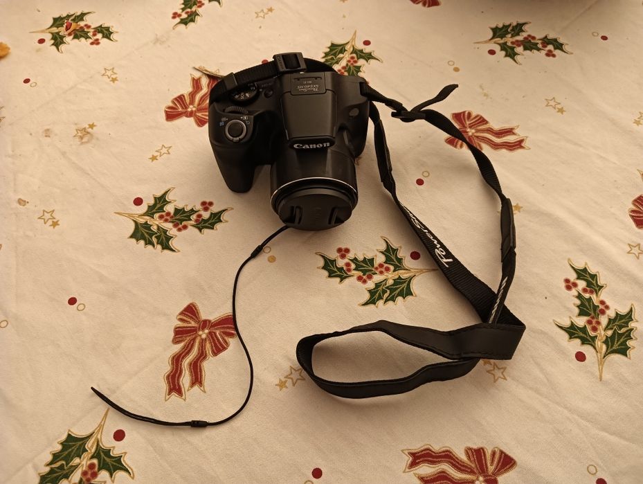 Máquina fotográfica digital Canon 20.3 MP 24mm 50Xzoom Wifi