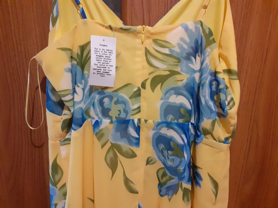 Nowa sukienka rozmiar 44