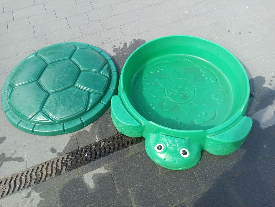piaskownica i mini basen w jednym little tikes